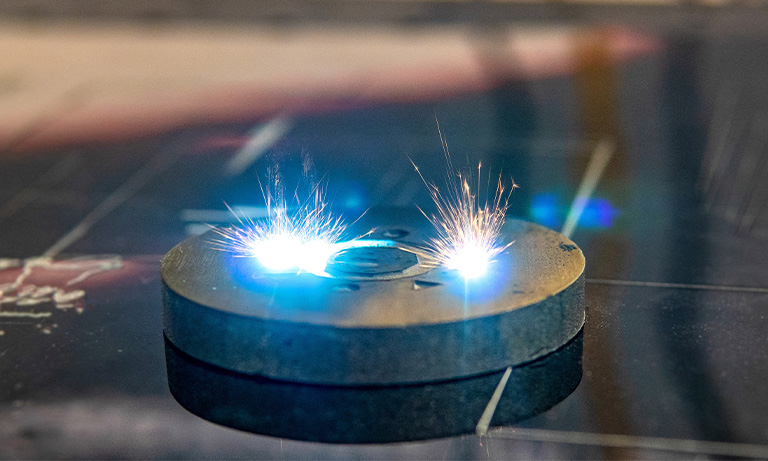 レーザ金属加工向けタイプ